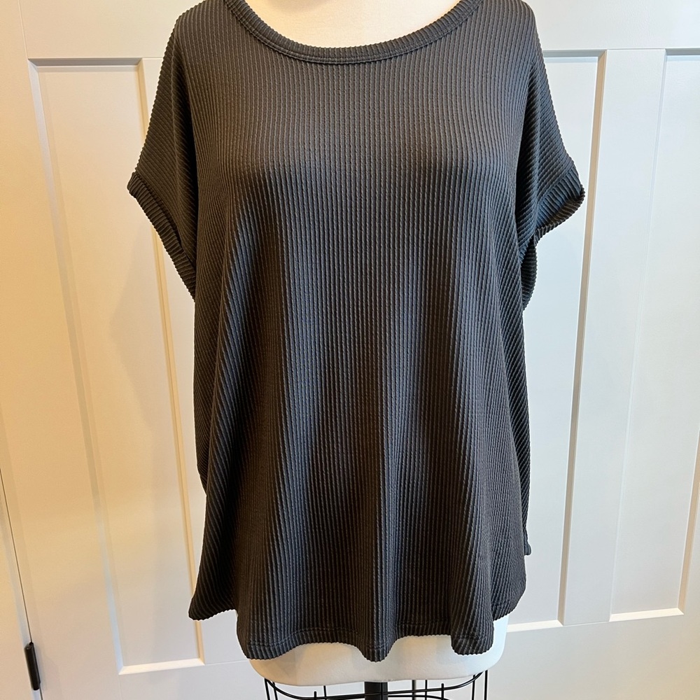 Maurices Charcoal Ribbed Short Sleeve Top